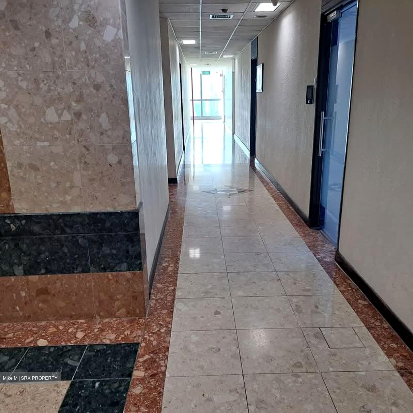 High Street Centre (D6), Office #533702991